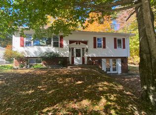 748 Togus Rd, Chelsea, ME 04330