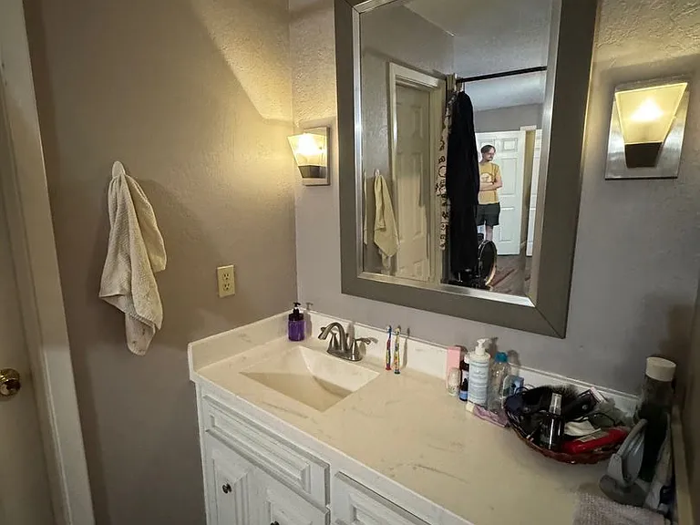 901 Rambler Dr — Photo 2