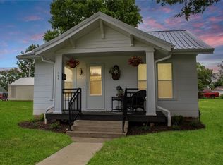 505 W Broadway St, Higginsville, MO 64037