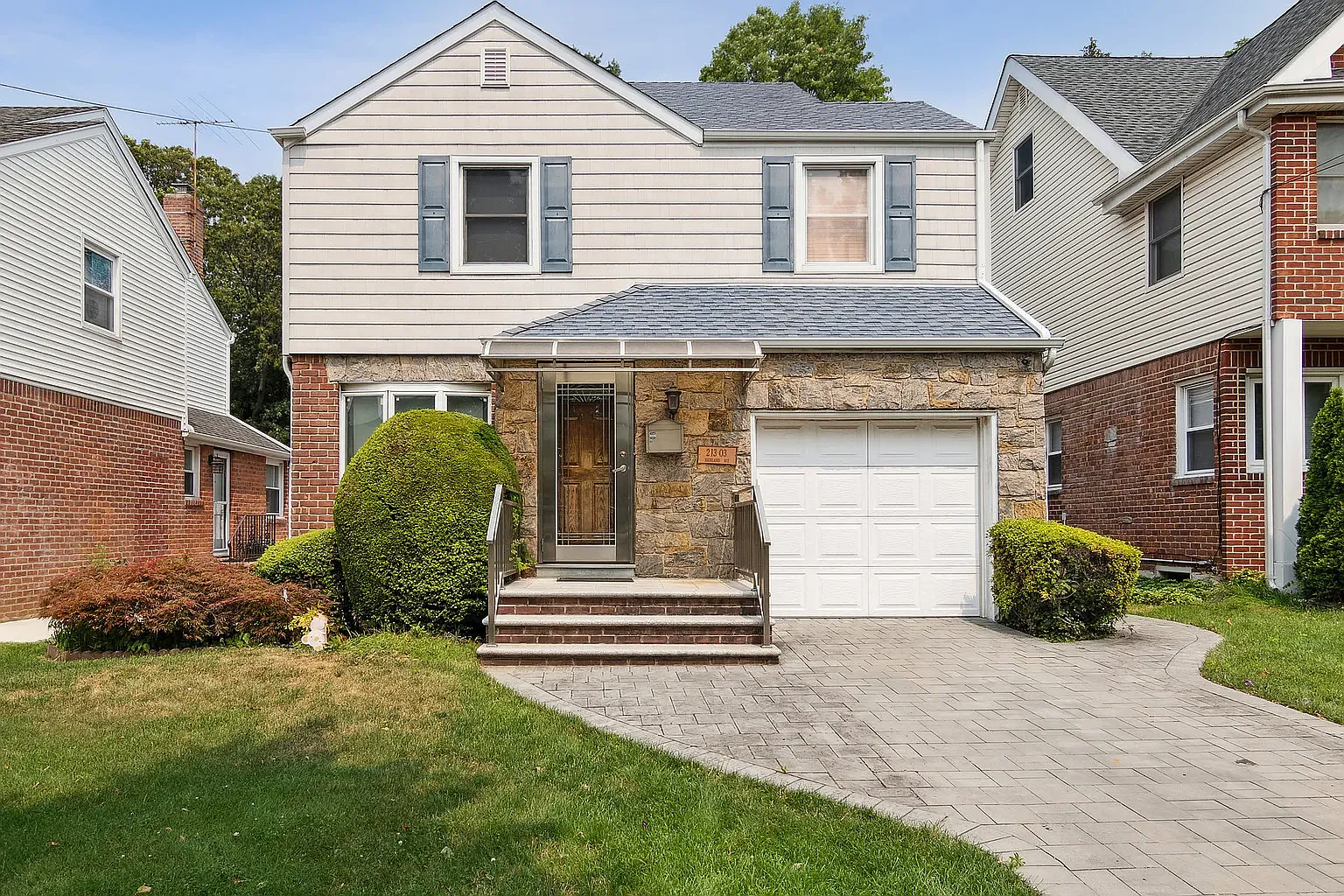 21303 Richland Ave photo 1