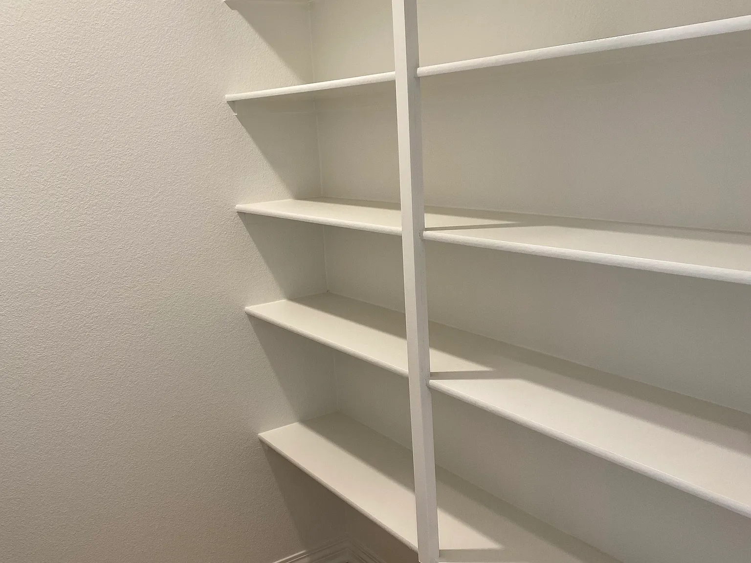 2 bed, 931 sqft, $2,600 — Photo 4