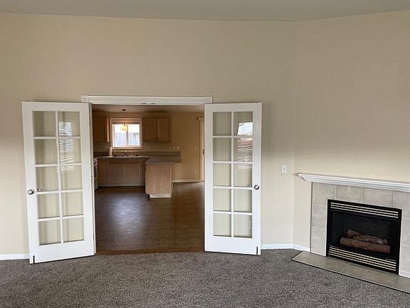 5th image of 3906 NE 132nd Ct