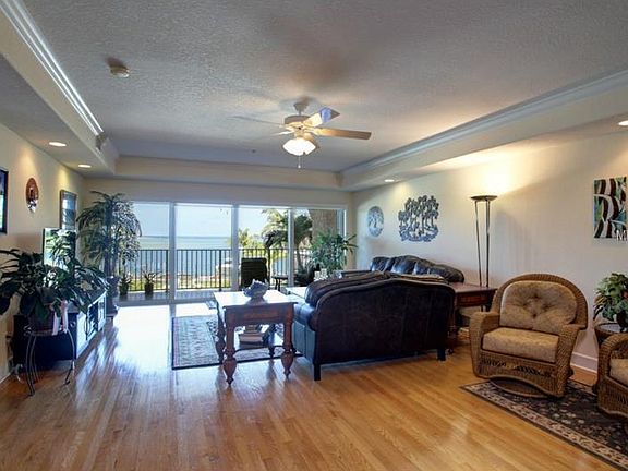 5th image of 1090 Pinellas Bayway S APT C3