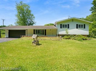 3180 Kensington Rd, Milford, MI 48380