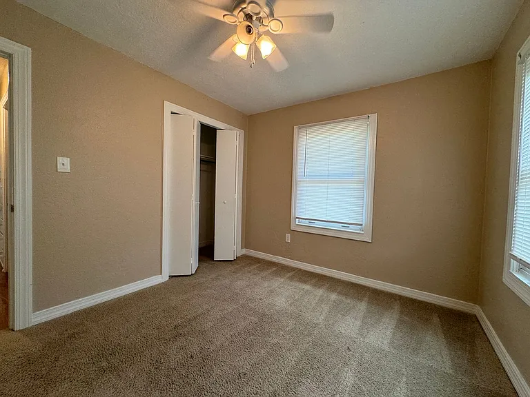 3432 NW Lincoln Ave — Photo 8