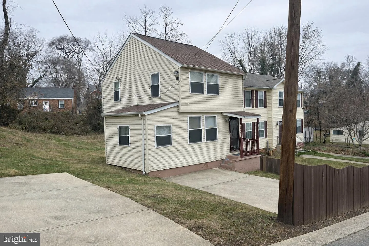 2 bed, 2.5 bath, 850 sqft, $2,300 — Photo 2