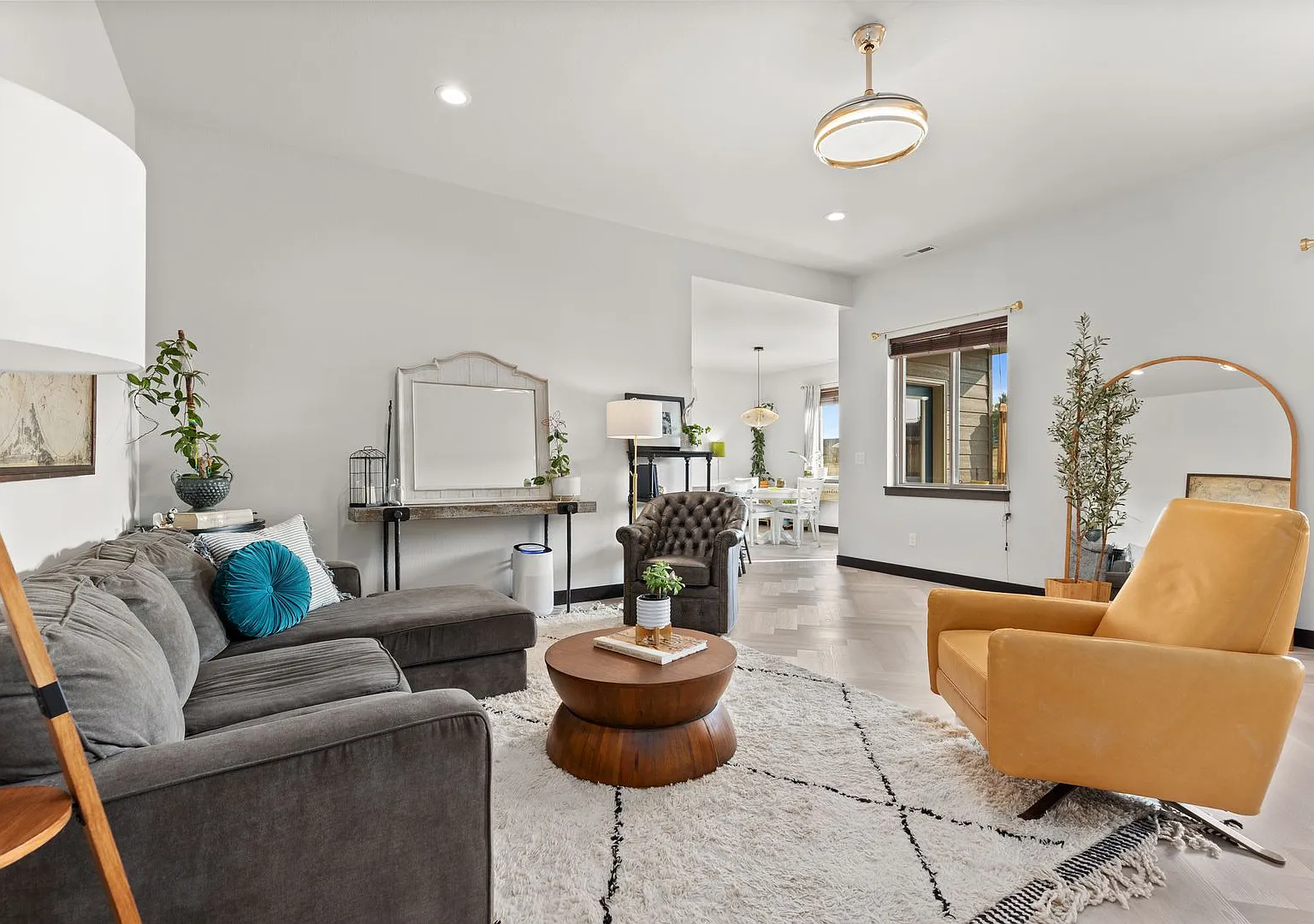 Stylish Living in a 3-Bed, 2-Bath Townhome with a 2-Car Garage — Photo 3