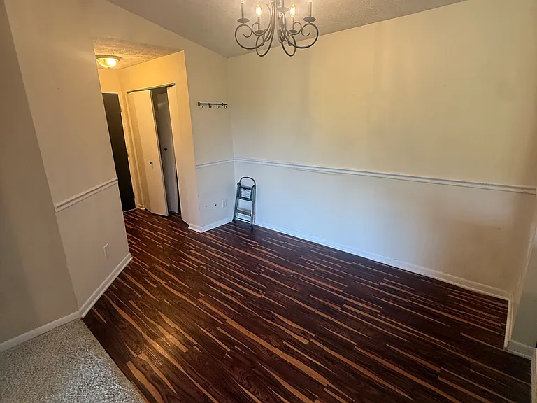 10 Woodland Hills Dr #10 — Photo 8