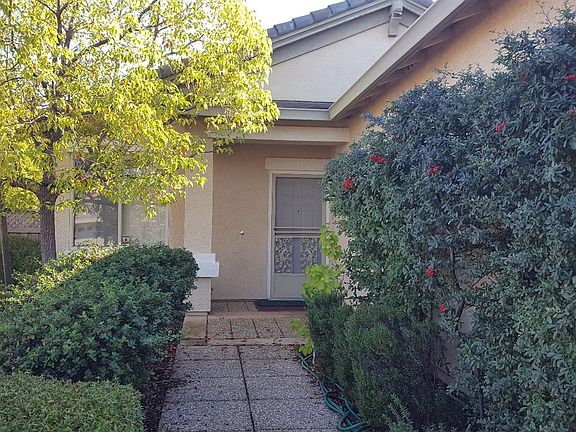 4th image of 865 Greenridge Ct