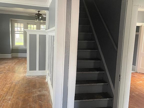 3rd image of 2946 N 40th St