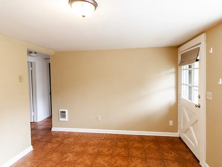 6915-6917 N Philadelphia Ave #6915 — Photo 6