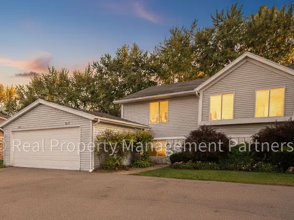 4745 Circle Shore Dr SE, Grand Rapids, MI 49508