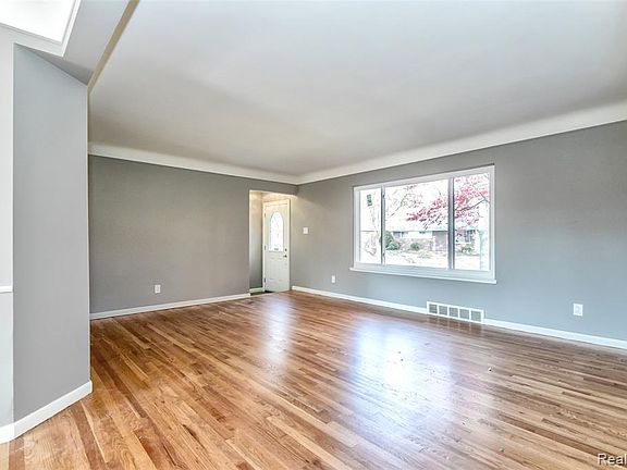 4th image of 8621 Whitefield St