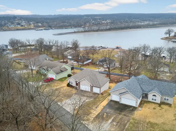 28053 Saddle Rd, Warsaw, MO 65355