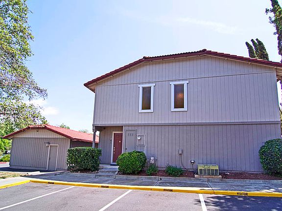 2nd image of 541 Tawny Dr