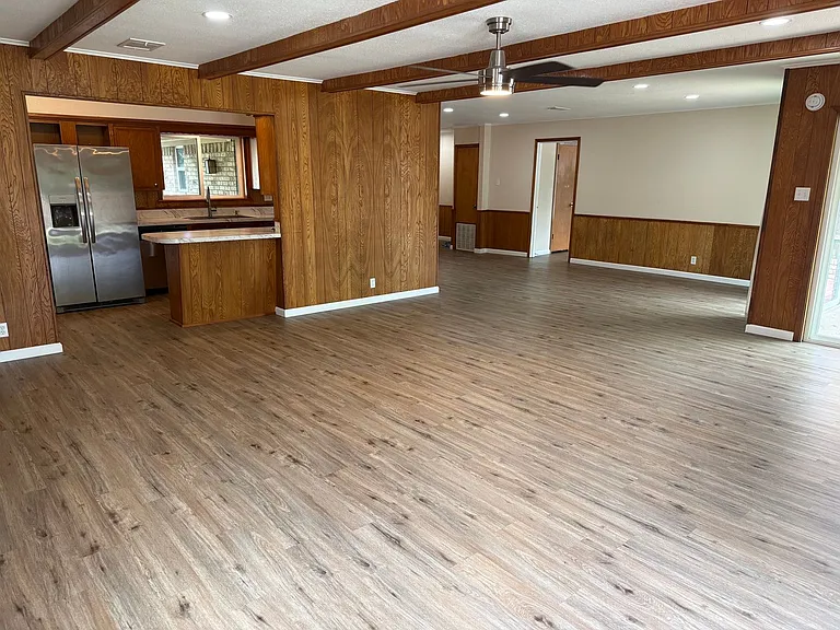 216 Randy Dr — Photo 5