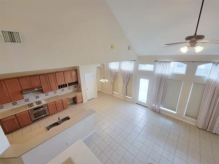 2622 Katie Harbor Dr — Photo 33