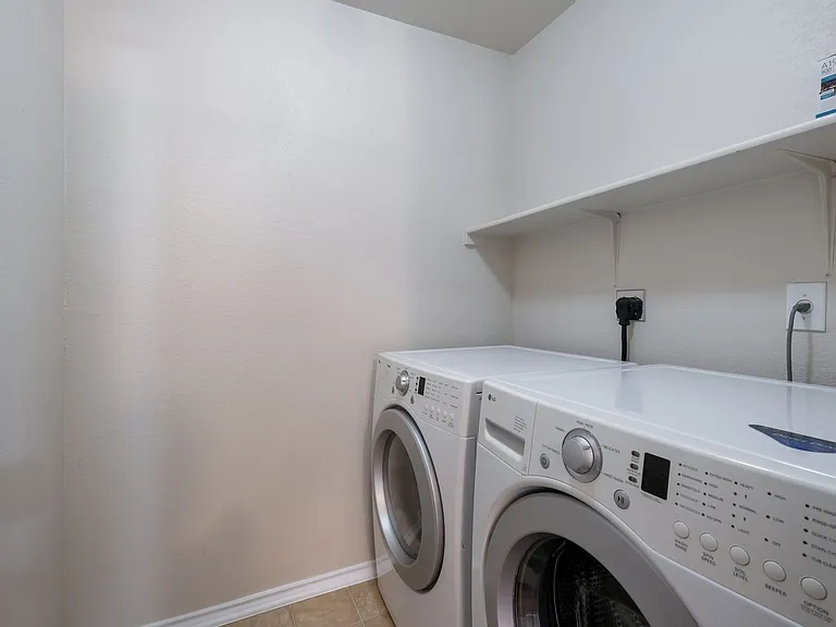 8848 Staghorn Ml — Photo 17