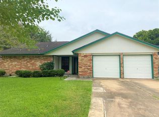 10702 Sagebluff Dr, Houston, TX 77089