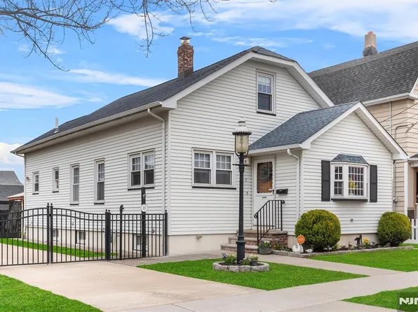 227 Forest Ave, Lyndhurst, NJ 07071