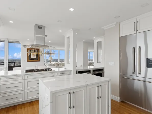 455 East 86th Street image 4 of 16