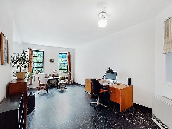 2nd image of 534 E 11th St #910