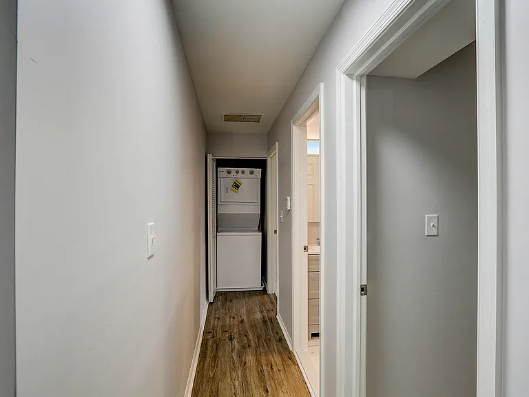 14-Warren Park Dr-014