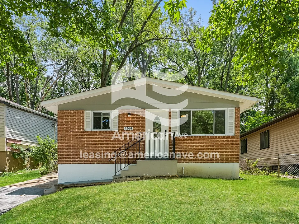 7564 Blanding Dr