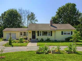 305 School St, Acton, MA 01720