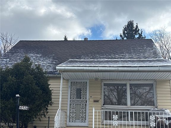 2nd image of 14906 Lotus Dr