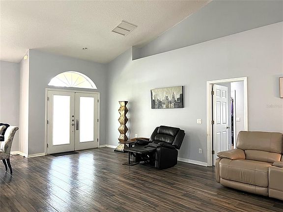 4th image of 36320 Piney Ridge Blvd
