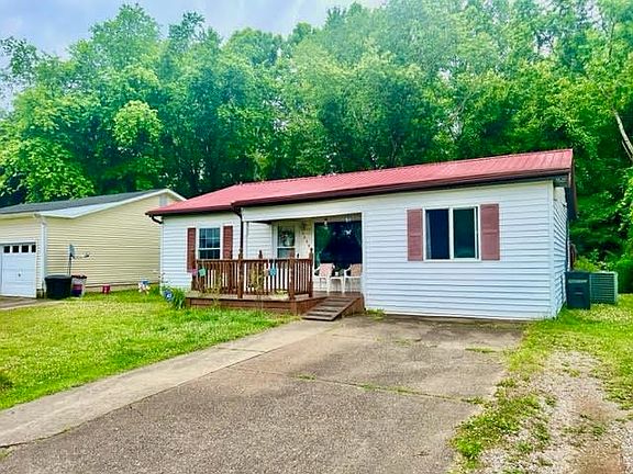 3rd image of 1039 Mount Vernon Cir