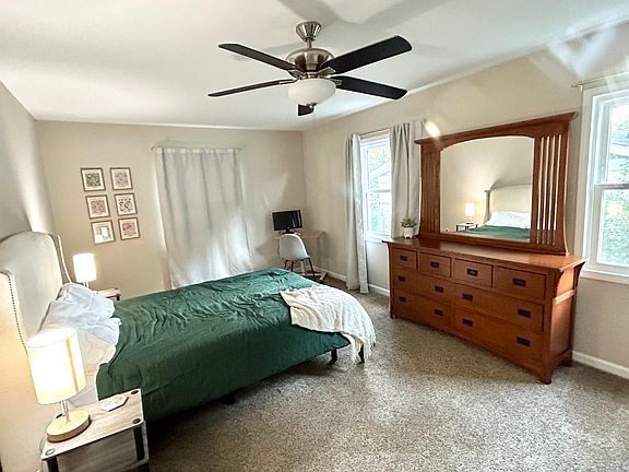 4th image of 4247 Dowling Dr
