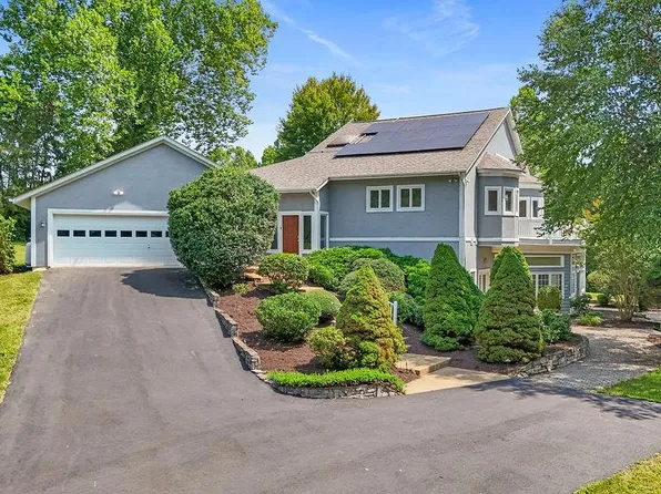9 Meridan Ln, Stafford, VA 22556