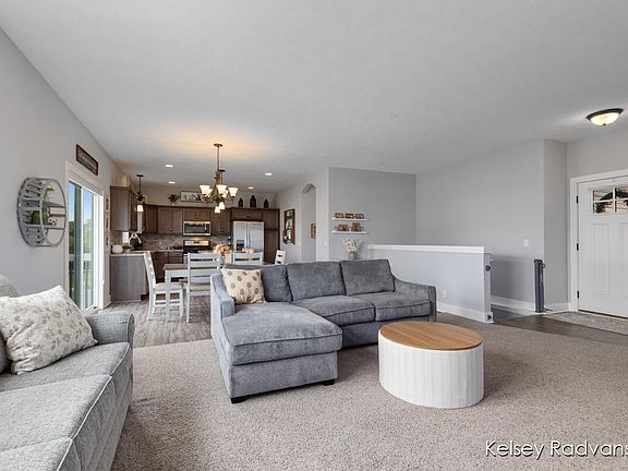 5th image of 3551 Tearose Dr