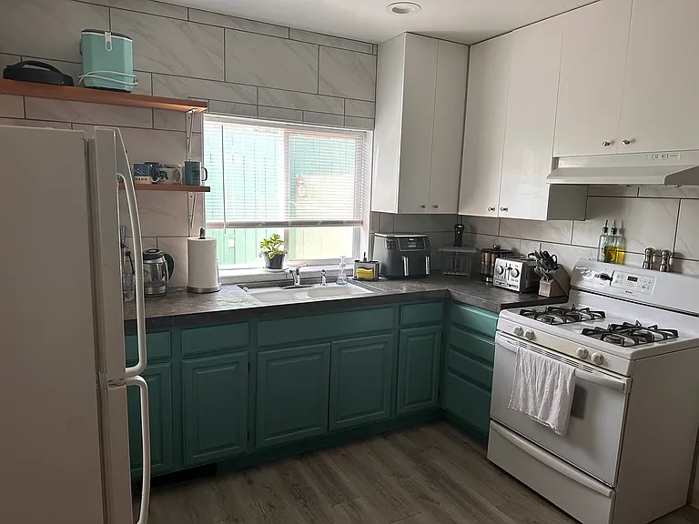312 Grand Ave #1 — Photo 7