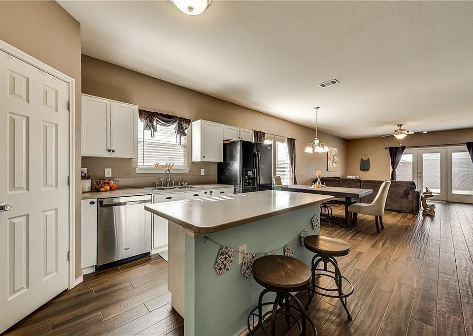 1st image of 1716 White Mountain Way