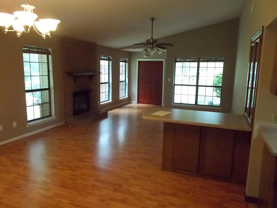 2nd image of 243 Susie Dr