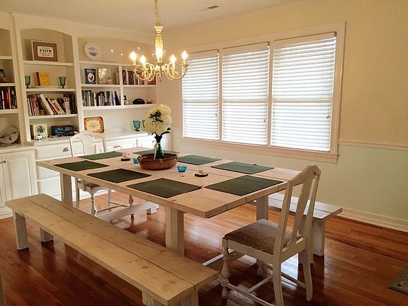 Dining Room or 2nd Living Room : The chair railing, crown molding, & built-ins give this room a rega