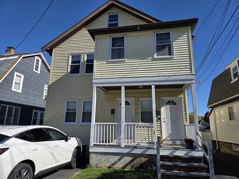 123 Edenfield Ave #123