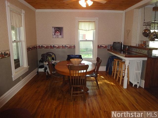 2nd image of 304 3rd Ave