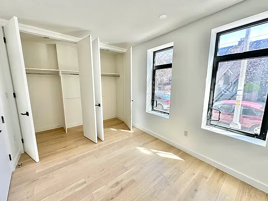 Rented by Camelot Realty Group | media 19