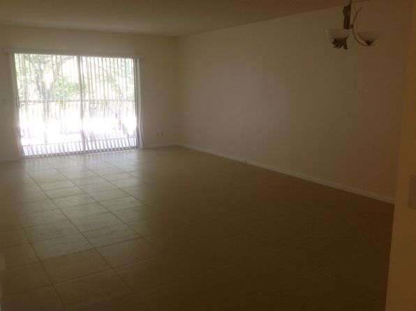 12600 SW 5th Ct APT 306