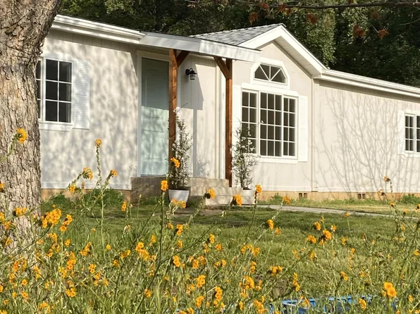 41006 Blossom Drive, Three Rivers, CA 93271