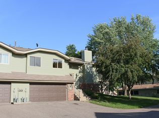 6867 Sherwood Rd, Woodbury, MN 55125