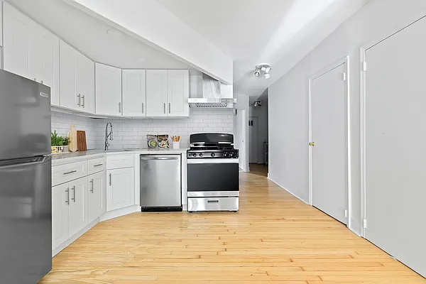 Rented by Compass | media 8