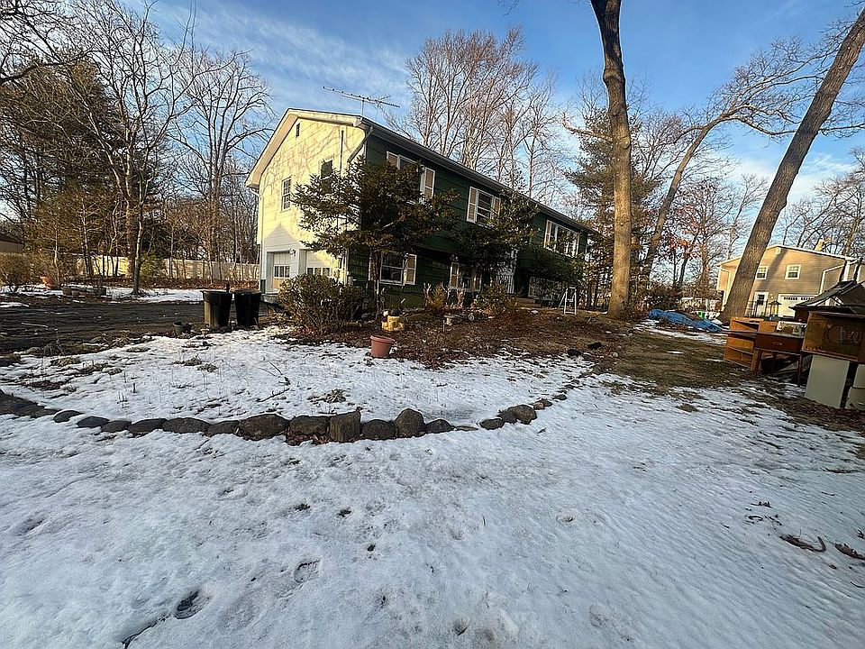 1st image of 19 Scarlett Ct