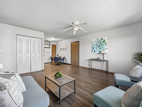 4th image of 930A Boston Way Unit 11