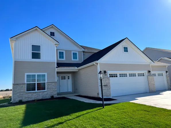 412 Harpers Ferry, Savoy, IL 61874