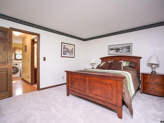 4th image of 13 Amity Pointe Ct